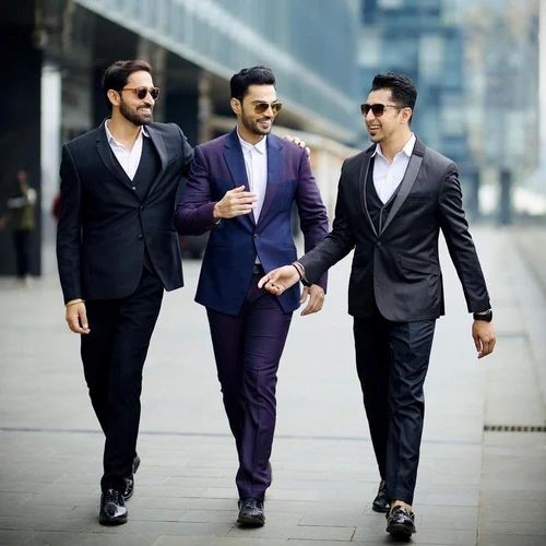 Dubai’s Fashion Edge: Choosing the Right Blazer for Men