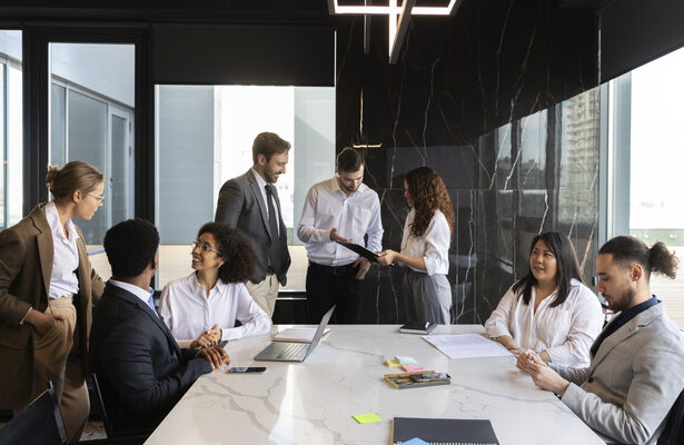 corporate uniform in dubai